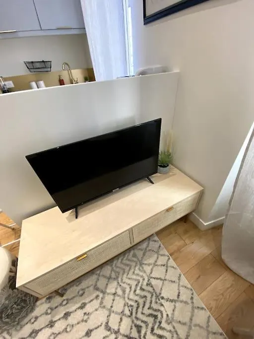 La Divinita Studio Spacieux Climatise Centre Ville Aix-en-Provence Apartment